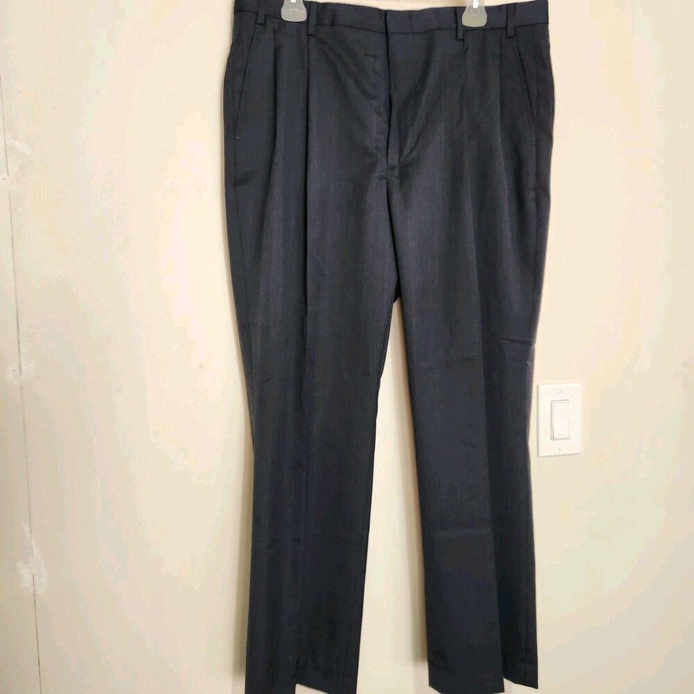 Stafford Mens Dress Pants Size 36x28 Blue Striped Pleated